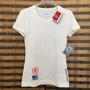 NWT Reebok Women’s Stretchy Tee Shirt